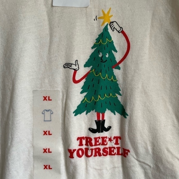 Old navy Christmas t-shirt woman’s xl - Picture 2 of 4